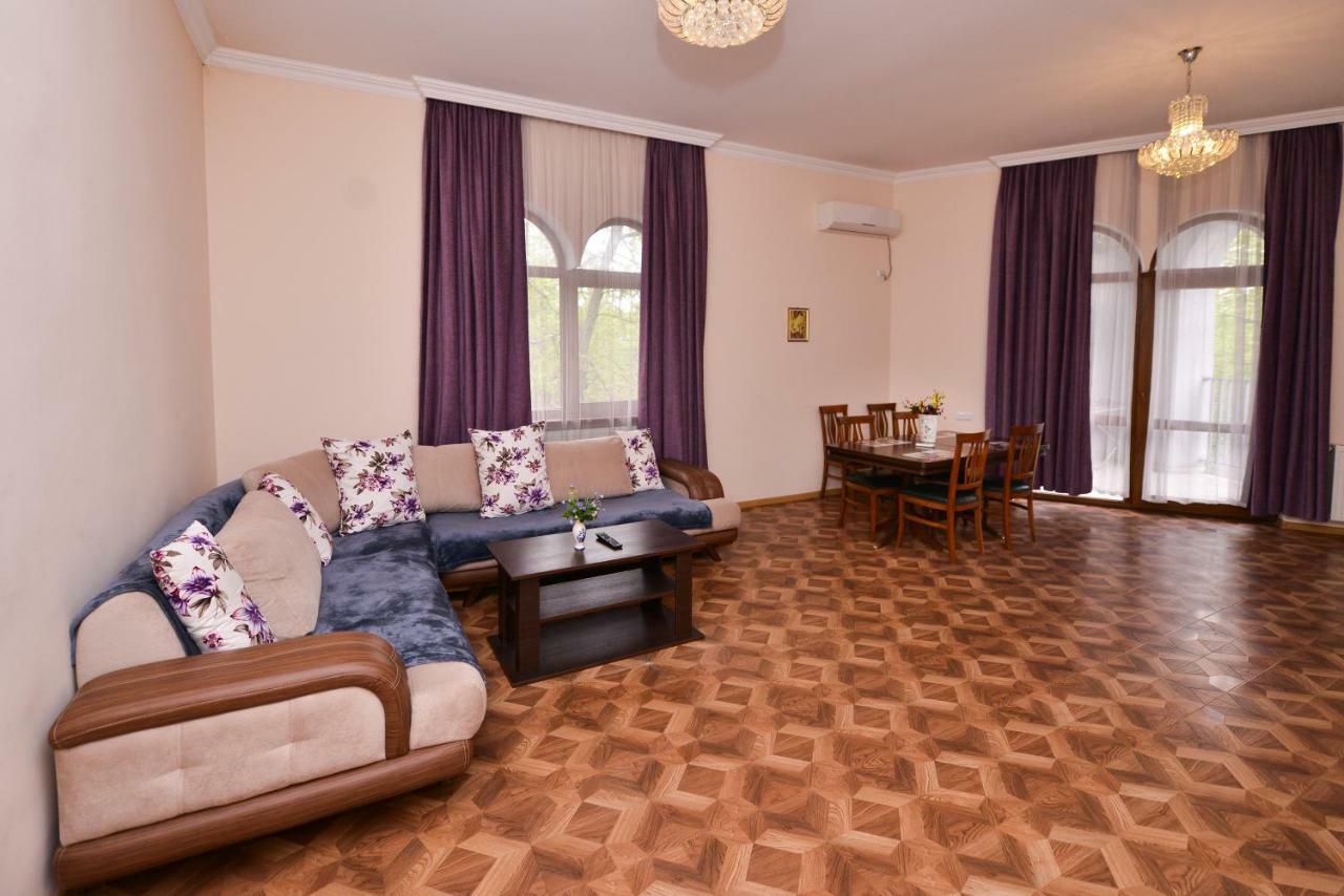 Apartment Kera คูทายสิ ภายนอก รูปภาพ
