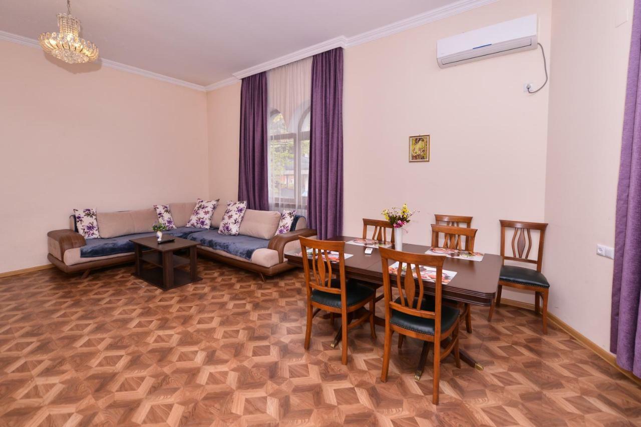 Apartment Kera คูทายสิ ภายนอก รูปภาพ